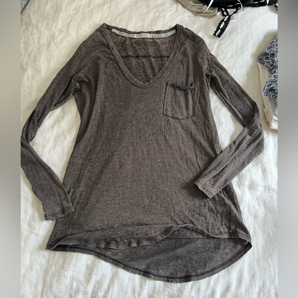 Women's Long Sleeve V-Neck Top